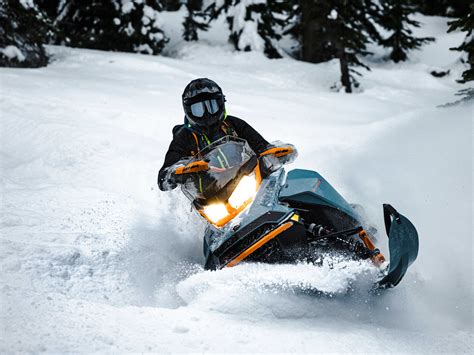 2022 Ski-Doo Backcountry for sale - Crossover snowmobile - BRP World