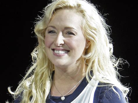 Mindy McCready funeral held in southwest Florida - CBS News