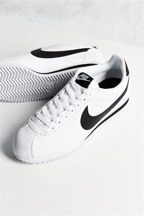 Nike Classic Cortez Sneaker | Nike classic cortez leather, Sneakers men ...