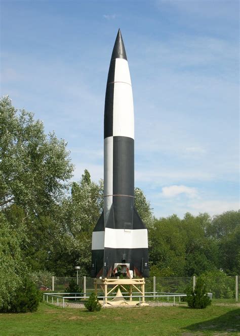 V-2 rocket - May 10, 1946 | Important Events on May 10th in History ...