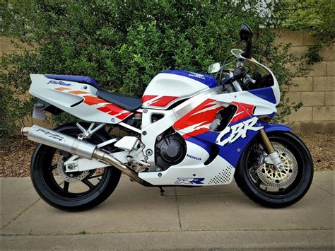 Spotless 1992 Honda CBR900RR Fireblade With Low Mileage Is Utterly ...