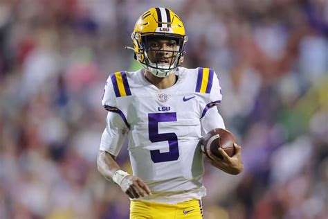 Should Jayden Daniels Stay At LSU Football For One More Year?