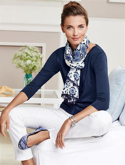 Talbots - Python-Print Scarf | | | Moda, Moda feminina, Looks casuais ...