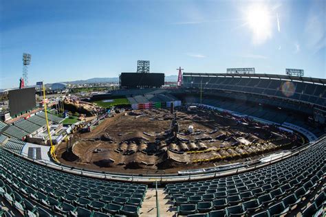 2020 Anaheim 2 Monster Energy Supercross Highlights - Racer X