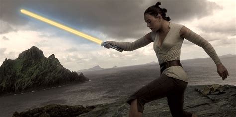 'Star Wars: Last Jedi' Theory: Rey Gets Her Own Yellow Lightsaber | Inverse