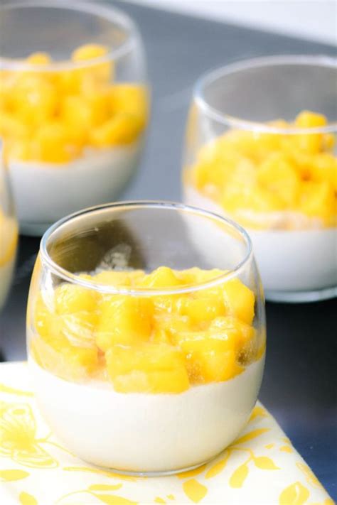 Italian Style Easy Custard Recipe: Panna Cotta with Mango