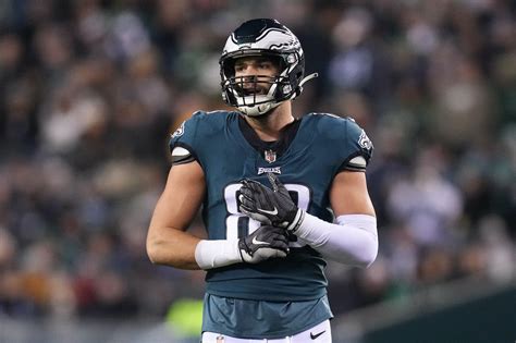 Eagles Suffer Devastating Loss to TE Dallas Goedert That Adds Injury to ...