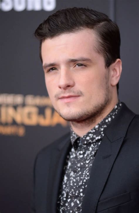 Josh Hutcherson Height - How Tall Is Josh Hutcherson?