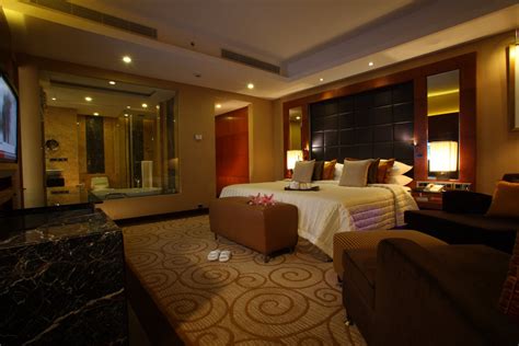 connaughtplacehotels.com » The Radisson Blu Plaza Delhi