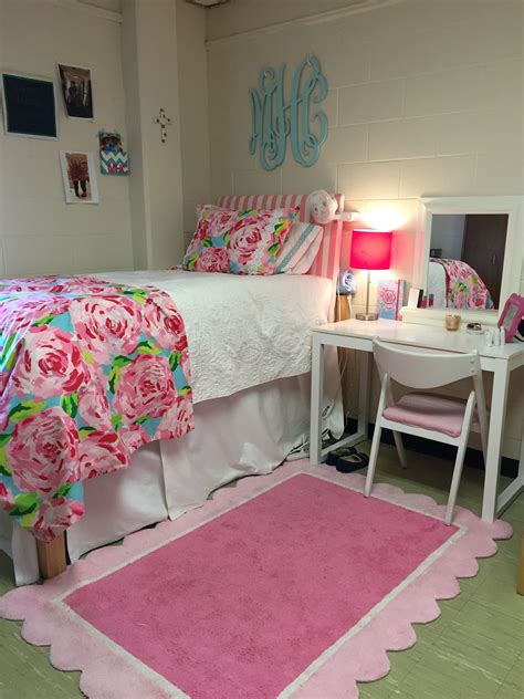 My freshman dorm room. McCandless Hall Saint Mary's College Notre Dame | Dorm inspiration ...