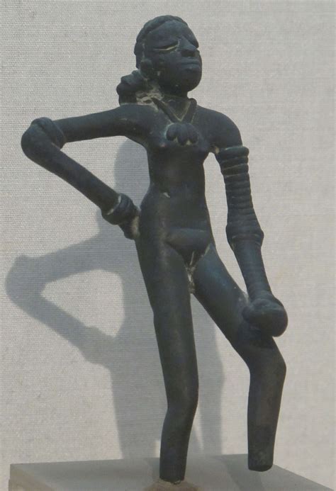 Dancing Girl (Mohenjo-daro) - Wikipedia, the free encyclopedia | Bear ...