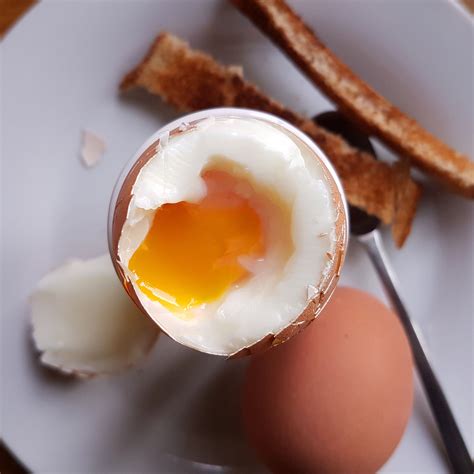 Can You Boil Eggs In The Microwave : Reheating Boiled Eggs In The Microwave Without Explosions ...