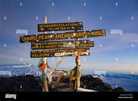 Sign at the summit of Mount Kilimanjaro, Uhuru Peak, Tanzania May 2008 Stock Photo - Alamy