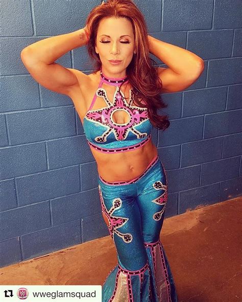 WWE legend Mickie James' hottest Instagram snaps as star recovers from ...