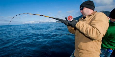 46 Best Fishing Shows on Netflix, Hulu, Amazon [2023 Update]