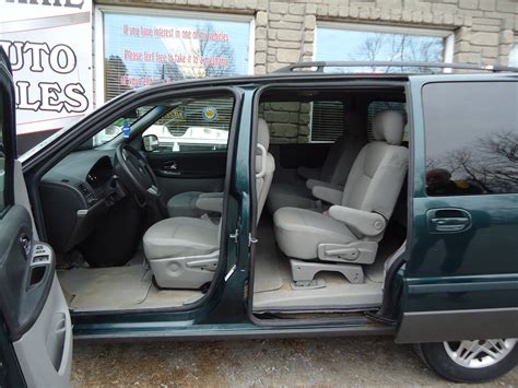 2005 PONTIAC MONTANA SV6 GREEN INTERIOR | Bob Currie Auto Sales