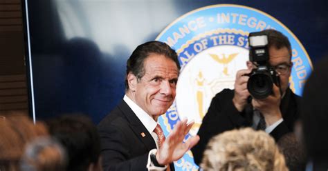 Democrats say Cuomo must resign. He’s refusing. What now? - Vox