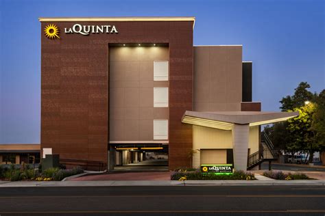 La Quinta Inn & Suites by Wyndham Clovis CA | Clovis, CA Hotels