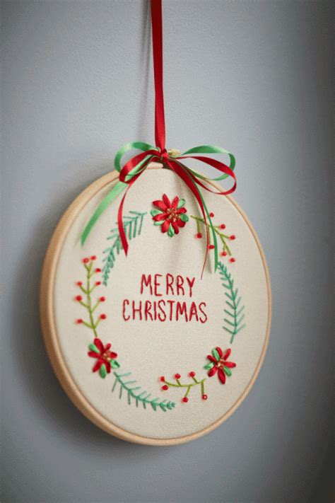 20 Embroidery Hoop Crafts for Christmas - The Crafty Blog Stalker | 242 ...