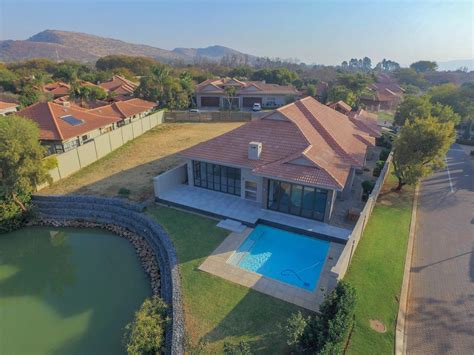 Property and houses for sale in Pecanwood Estate, Hartbeespoort | RE/MAX™