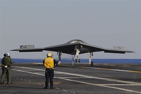 Photo Release -- X-47B Program Honored With Prestigious Laureate Award ...