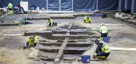 Reconstrucion Of The 19-Meter-Long Gjellestad Viking Ship In Progress ...