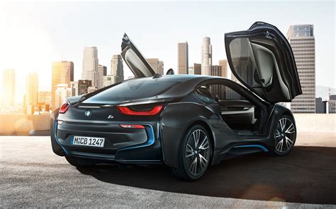 BMW i8 to be Launched in India in February; Price, Feature, Mileage ...