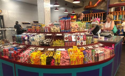 New candy shop opens inside Scheels - SiouxFalls.Business