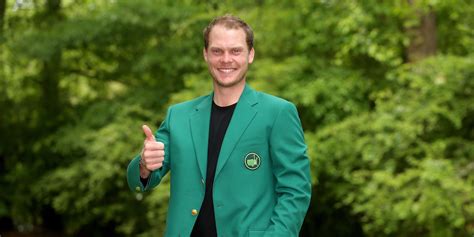 A Masters green jacket is up for auction, and it could net a huge bid - Business Insider