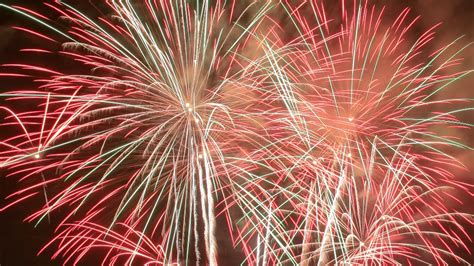 Bridgwater fireworks to start Guy Fawkes Carnival with a bang | West Country - ITV News