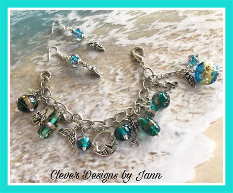 Beach Charm Bracelet Set .. so many cute charms with glass beads ...