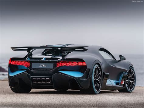 Bugatti Divo 2019: A €5-million track-focused hypercar - PakWheels Blog