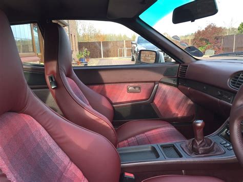 1988 Porsche 944 Turbo S 951S Silver Rose plaid sports seats and interior | Oldtimers