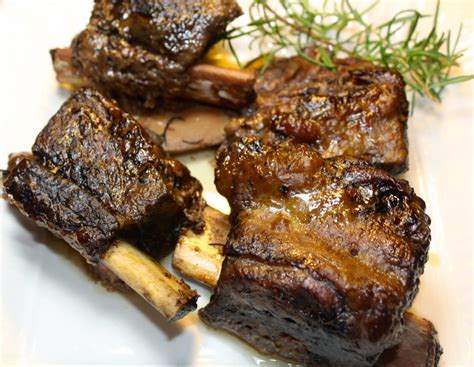 Beef Short Ribs Slow Cooked | The Foodie Affair