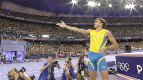 Armand Duplantis beats pole vault world record for a NINTH time at ...