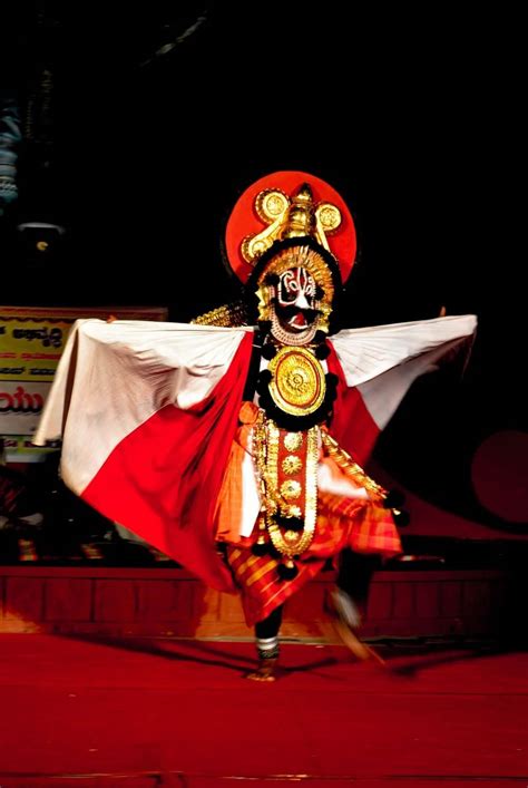 Yakshagana Dance Of Karnataka: A Traditional Theater Form You'll Love