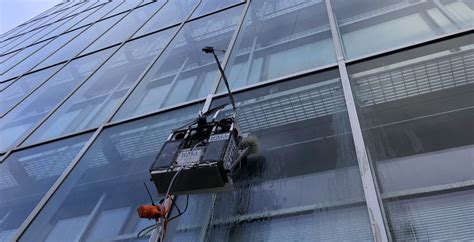 A Portable Robot That Will Shake the Window Cleaning Industry - AEC Business