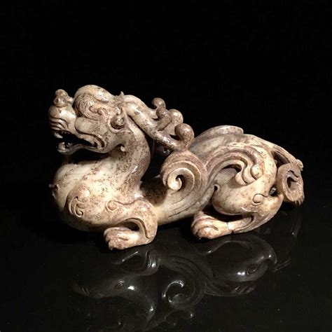 Chinese Jade Dragon Statue