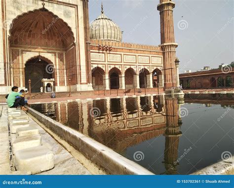 Inside jama masjid editorial photo. Image of masjid - 153702361