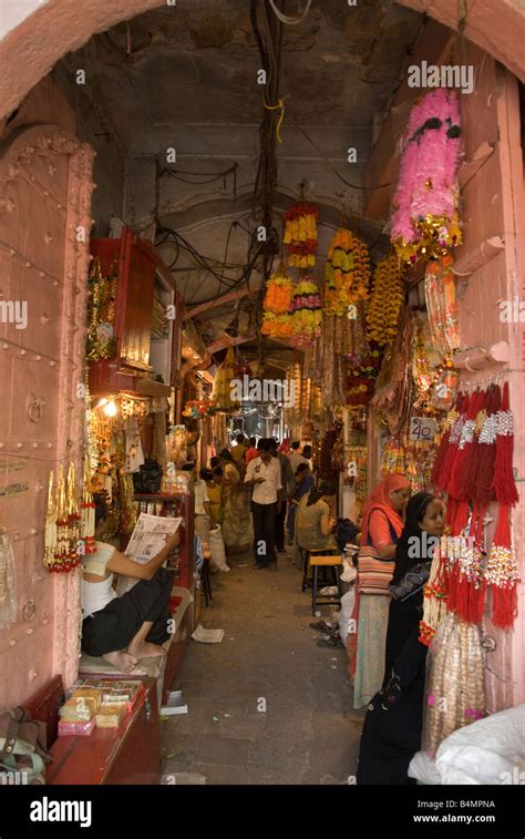 Jaipur market hi-res stock photography and images - Alamy