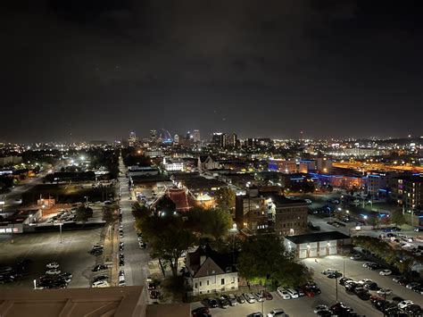 View from the rooftop bar at my hotel. : r/StLouis