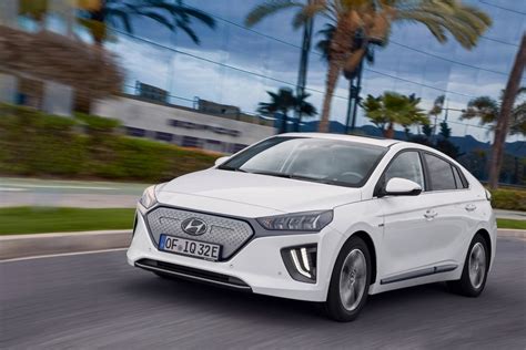 Bigger battery and design refresh for Hyundai Ioniq Electric