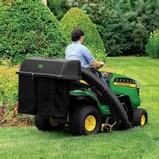 Lawn Sweeper Vs Bagger; What’s The Difference?