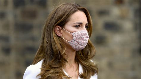 Kate Middleton’s Floral Face Mask Is Too Cute Not To Shop | StyleCaster