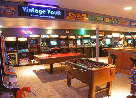 Amazing Giant Basement Arcade! — GeekTyrant