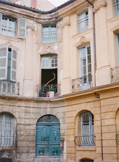 Aix-en-Provence Architecture - Entouriste