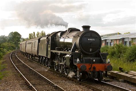 47s and other Classic Power at Southampton: 19th June - 44871 returns with The Bath and Bristol