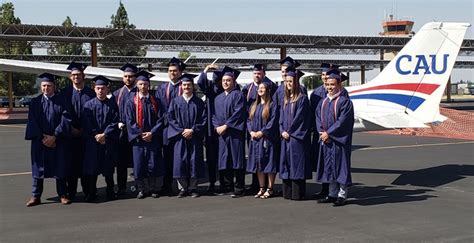 California Aeronautical University graduates its first class of pilots - AOPA