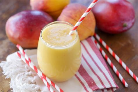 Peach Mango Smoothie Recipe | Lil' Luna