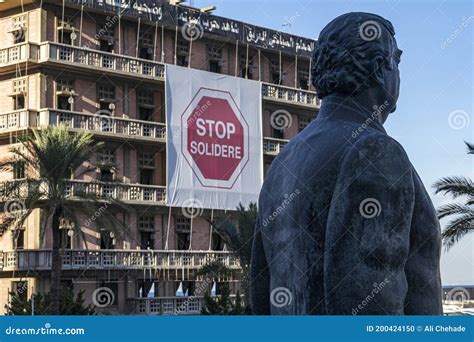 Rafik Hariri Statue in Beirut Editorial Image - Image of government ...